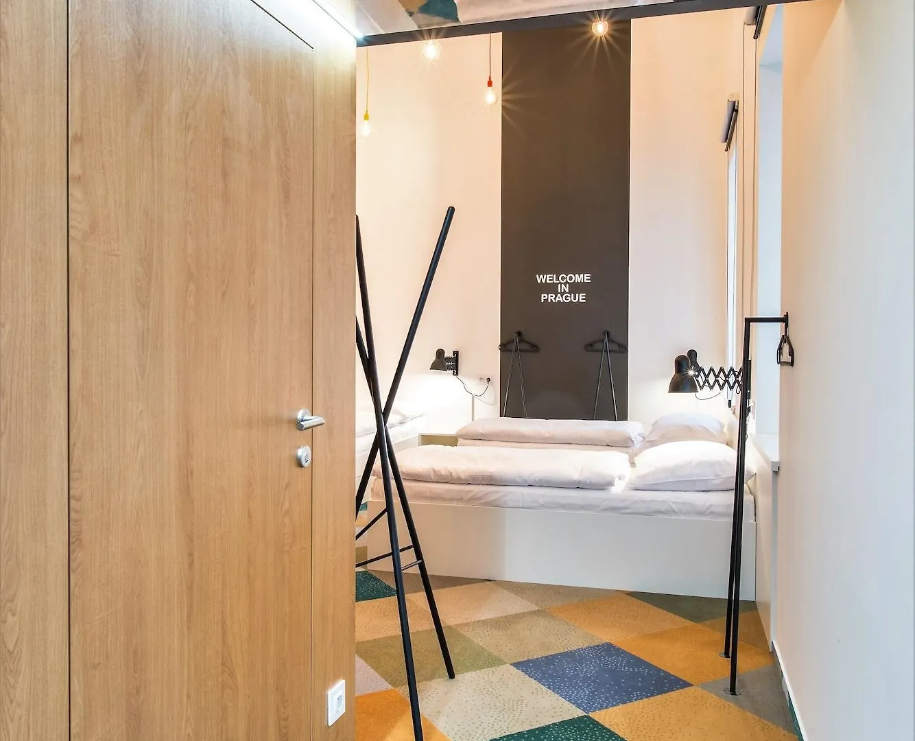 MeetMe23 Hotel Praag 3*,
